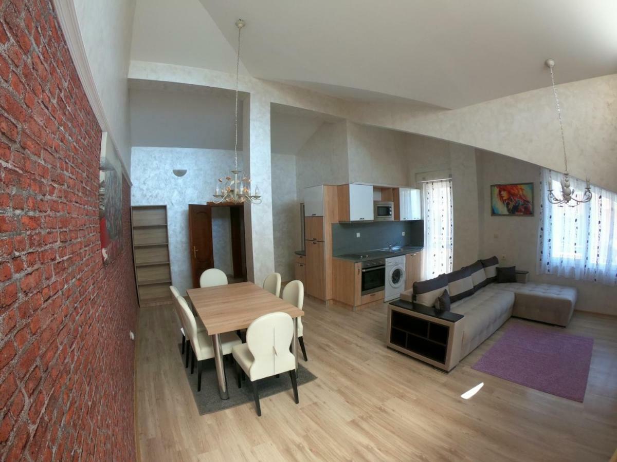 South Coast Apartments Shumen Luaran gambar